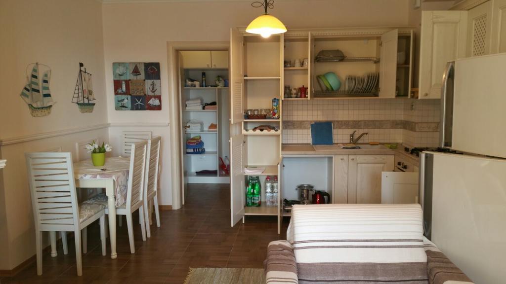 Laura'S Home Дуррес Екстер'єр фото